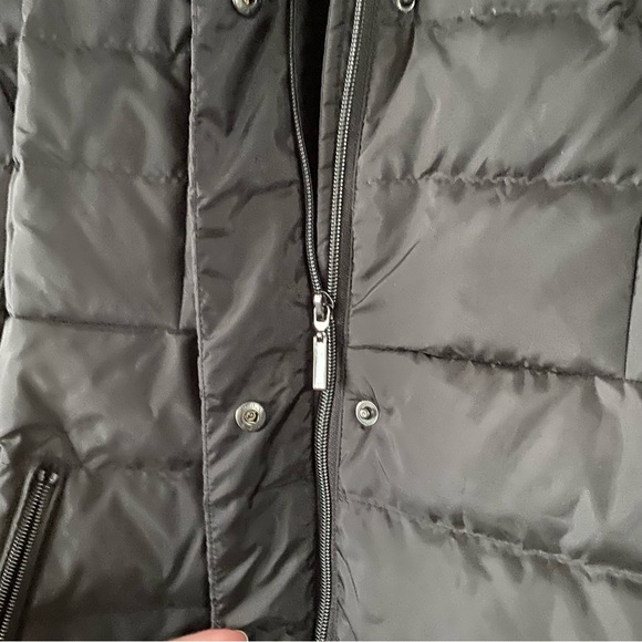 Women's Classic Down Coat with Faux-Fur Hood, size L NWT - Picture 5 of 14